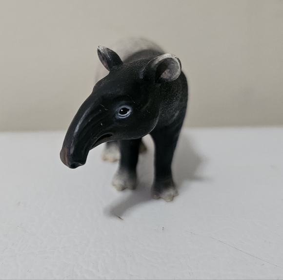 SCHLEICH 14615 TAPIR 11 CM Wild Animals Series - Picture 2 of 5